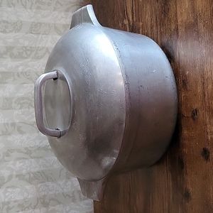 Vintage Wagner Ware Sidney Magnalite 4248-P Dutch Oven Roaster With Lid